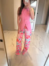 ÇİÇEK DESENLİ KIRIŞIK EFEKTLİ İPEK SATEN PANTOLON - PEMBE