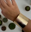 14K Altın Kaplama Desenli En:9 Cm Kelepçe Bileklik