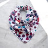 Beyaz Renk  Çiçek Desenli Çok Amaçlı %100 Koton Bandana 
