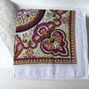 Beyaz Renk içi renkli desenli%100 koton Bandana