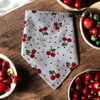 Beyaz Üzerine Kiraz Desenli%100 Koton Bandana