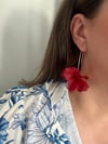 Bordo Renk Akrilik Üst Kısmı Altın Kaplama Yaprak Model Şık Küpe Uzunluk 7 Cm