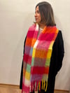 Kare Desenli Renkli Kırmızı Buklet Kalın Puf Şal, Atkı Uzunluk 205X Genişlik 40 Cm