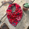 Kırmızı Renk  Çiçek Desenli Çok Amaçlı %100 Koton Bandana 