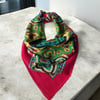 Kırmızı Renk içi renkli desenli%100 koton Bandana