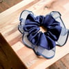 Lacivert Kenarları Tül  Scrunchie Büyük Boy Simit Toka
