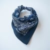 Lacivert Renk  desenli %100 Koton Bandana