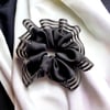 Siyah Kenarları Tül  Scrunchie Büyük Boy Simit Toka