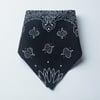 Siyah Renk  desenli %100 Koton Bandana
