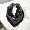 Siyah Renk Etnik Desenli %100 Koton Bandana