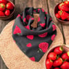 Siyah Üzerine Çilek Desenli I%100 Koton Bandana