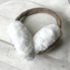 Soğuktan Koruyucu Soft Peluş Bej Dış Kısmı Örgü Katlanabilir Kulak Koruyucu Kulaklık