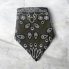 Yeşil Renk  desenli%100 koton Bandana
