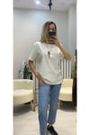 Beyaz Renkli Figür Desenli Kadın T-shirt