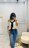 Fular Detay T-Shirt-Siyah