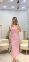 Karina Kolsuz Yırtmaç Detaylı Elbise