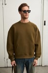 COYOTES Erkek Bisiklet Yaka Kangru Cepli Organik Pamuk Regular Fit Koyu Haki Sweatshirt