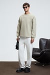 HAL Erkek Yuvarlak Yaka Önünde Ve Kollarında Süs Dikiş Detaylı Baskılı Regular Fit Taş Rengi Sweatshirt