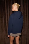 LIORAEN Kadın Baskılı Relaxed Kanguru Cepli Kapüşonlu Lacivert Sweatshirt