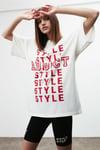 MAYBE Kadın Yazı Kalıp Baskılı Oversize Fit %100 Organik Pamuklu Bisiklet Yaka Beyaz T-Shirt