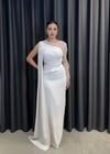 İnci ve Taş İşlemeli Tek Kol Drape Detaylı Ekru Abiye