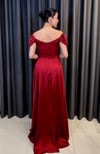 Kırmızı Saten Düşük Omuz Drape Detaylı Uzun Abiye Elbise