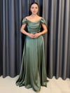 Mint Yeşili Saten Düşük Omuz Drape Detaylı Uzun Abiye Elbise