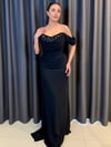 Siyah Düşük Omuz Drape Detaylı Nakış İşlemeli Abiye Elbise