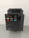 VFD022E21A Serisi 2,2 KW Tek Faz 220VAC Beslemeli Vektör Kontrol Motor Sürücüsü DELTA Marka