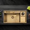 Verona El Yapımı PVD Eviye Seti 85x48 cm Altın (Gold) | Premium Çalışma İstasyonu Mutfak EvyesiVerona El Yapımı PVD Eviye Seti 85x48 Gold | Akıllı ve Premium Mutfak EvyesiAkıllı Teknolojik EviyelerMase ModeSNST0032DUŞHOMEVerona El Yapımı PVD Eviye Seti 85x48 cm Altın (Gold) | Premium Çalışma İstasyonu Mutfak Evyesi