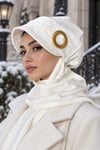 Beyaz Gold Tokalı Kışlık Tesettür Şapka