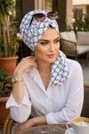 Beyaz Lacivert Hat Desen Tokalı Bone