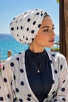 Beyaz Puanlı Burgu Detaylı Salaş Bone