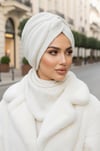 Beyaz Triko Kışlık Burgu Bone Ve Etol Takım