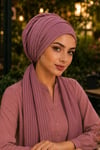 Gülkurusu Çizgili Atkılı Bone