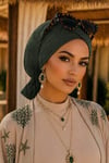 Haki Siyah Çizgili Çapraz Bantlı Bone