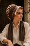 Kahve Ağaç Kabuğu Desen Fularlı Şapka