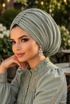 Kuşkonmaz Yeşil Çift Katlı Drapeli Salaş Bone