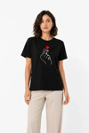 Kore Parmak Kalp Aşk Temalı Minimal Baskılı Tişört Yazlık Kısa Kol T-Shirt - Siyah