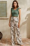 Kısa Kol V Yaka Kadın Cotton Çiçek Desenli Yazlık Uzun Fırfır Detaylı Pijama Takımı Anıl 9816