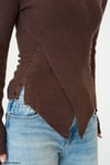 Bel Düğme Detaylı Kahve Triko