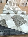 By Özer Halı Fara Geometrik Fayans Döşeme Desenli Kahve Renk Kaymaz Tabanlı Kesme Yolluk Halı