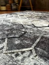 By Özer Halı Geometrik Desenli Gri Tonları Renk Geçişli Saçaklı Makinede Yıkanabilir Modern Kilim
