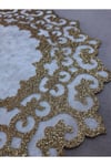 1 AD.(99X32CM) RUNNER,6 AD.(33X33CM) SERVİS,6 AD.B.ALTLIĞI,6 AD.KAŞIKLIK/19 PARÇA/KREM-GOLD IŞILTILI