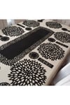 1 Runner(100X33)/8 Amerikan Servis (33CM)/8 B.altlığı/8 Kaşıklık/25 Parça/yemek Sunum Takımı/gümüş
