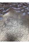 1 RUNNER(100X33CM)/8 SERVİS(33X33CM/8 BARDAKALTLIĞI/8 KAŞIKLIK/VİZON ÜZERİ SOFT GÜMÜŞ EKİTME/S.DERİ/