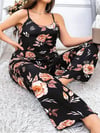 Arias Closet Büyük Beden Siyah Üstüne Çiçek Desenli İnce Askılı 2'li Pijama Takımı