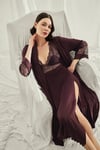 Arias Closet Göğüs ve Sırt Dekolteli Dantelli Sabahlık Takımı