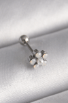 316l Çelik Gümüş Renk Zirkon Taşlı Çiçek Model Tragus Piercing