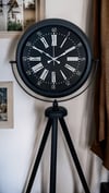 Black Aura Tripod Ayaklı Saat